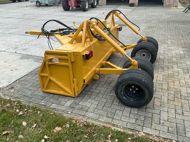 Kilverbak met schuinstelling en mogelijkheid voor voor aansluiten laserbesturing kilverbak - afbeelding 8 van  13