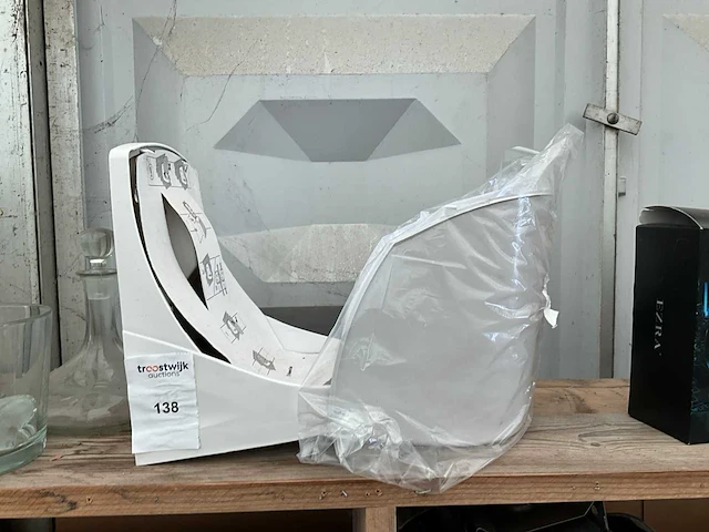 Kimberly-clark papierrolhouder - afbeelding 1 van  2