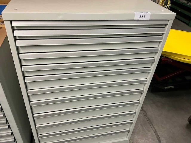 Kind 14-laden materiaalkast - afbeelding 4 van  5