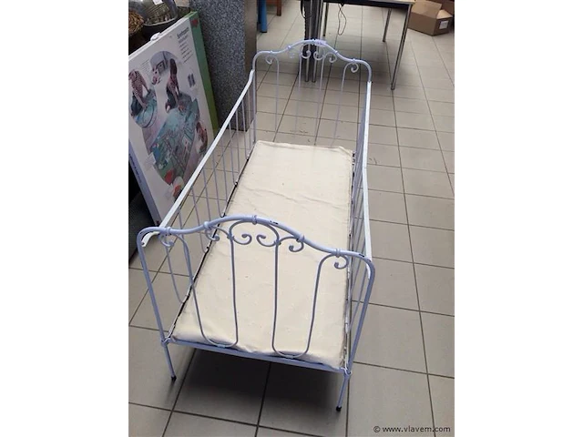 Kinderbed metaal - afbeelding 1 van  3