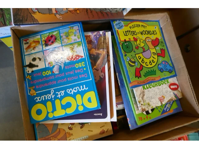 Kinderboeken, strips en dvd films - afbeelding 4 van  7