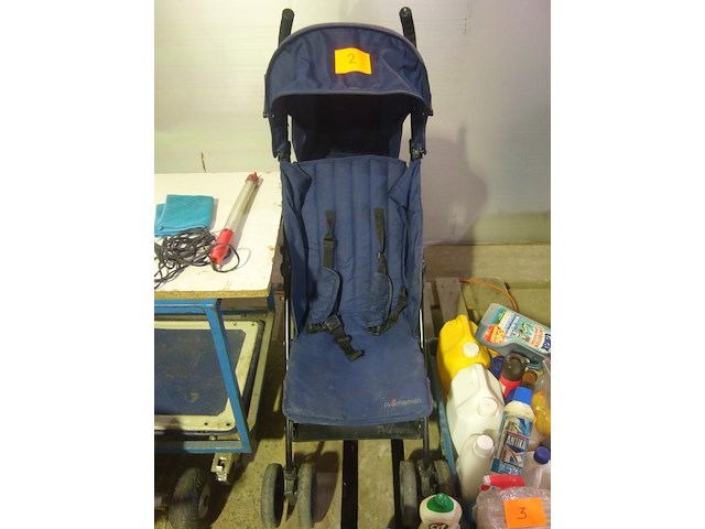 Kinderbuggy met regenscherm - afbeelding 1 van  3