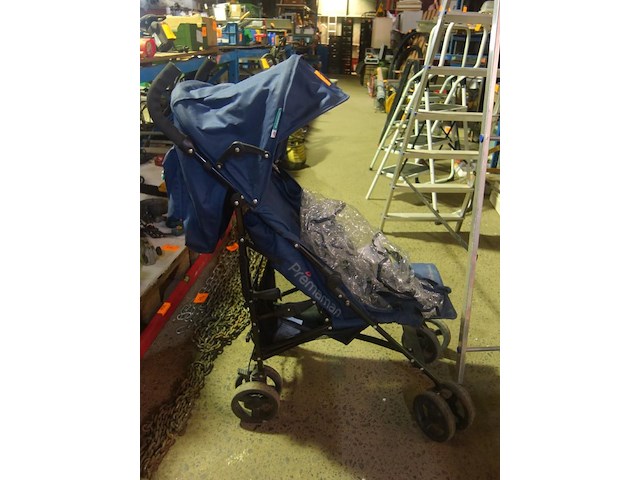 Kinderbuggy met regenscherm - afbeelding 2 van  3