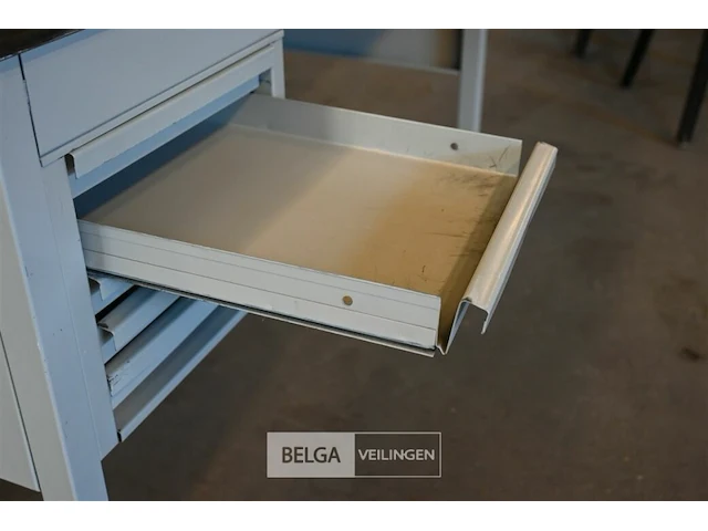 Kinderbureau - afbeelding 3 van  4