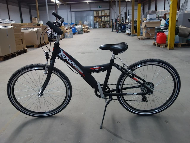 Kinderfiets bnb - afbeelding 1 van  4