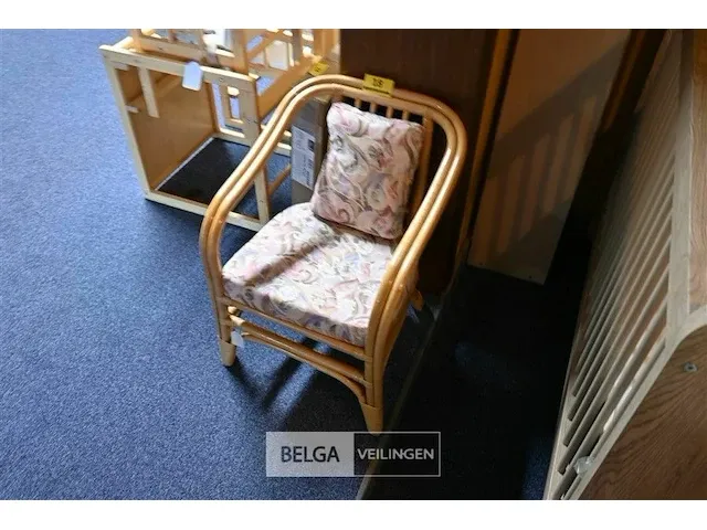 Kinderstoel (look bamboe) met kussen - afbeelding 2 van  2