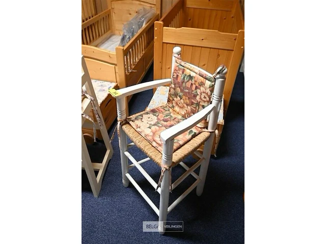 Kinderstoel zithoogte 56cm - afbeelding 2 van  2