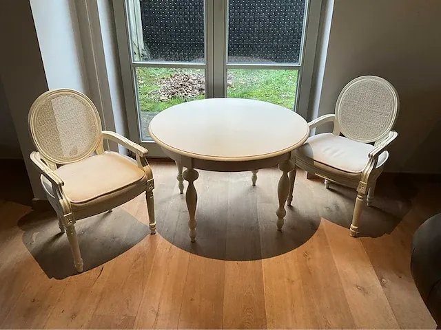 Kindertafel met 2 stoelen - afbeelding 1 van  1