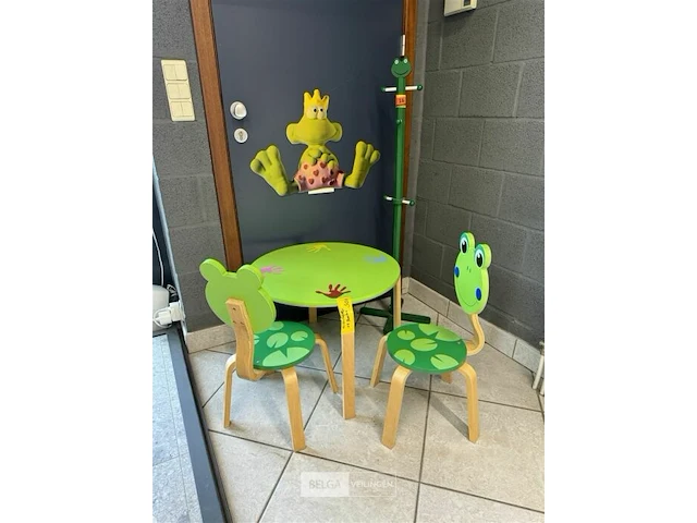 Kindertafeltje met 2 stoeltjes - afbeelding 2 van  4