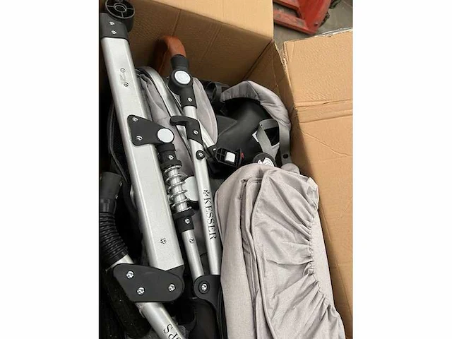 Kinderwagen 3 in 1 kinderwagen combo set compleet met reiswieg en kinderwagen sportzitje en reiswieg - afbeelding 3 van  11
