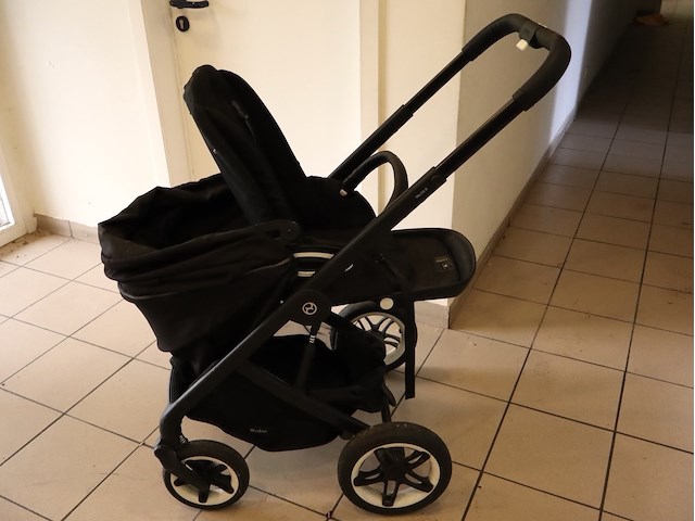 Kinderwagen cybex - afbeelding 1 van  3
