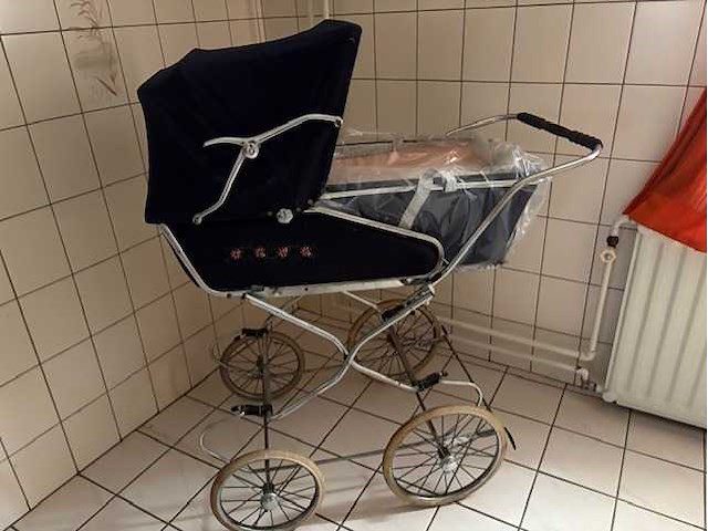 Kinderwagen vintage - stroller - afbeelding 1 van  2