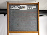 Kinderzetel en schoolbord - afbeelding 3 van  5