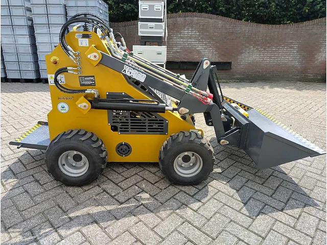 King kong - xg360 - skidsteer loader - afbeelding 32 van  35