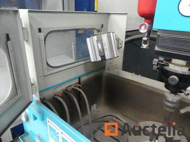 King spark e33p edm machine - afbeelding 15 van  19
