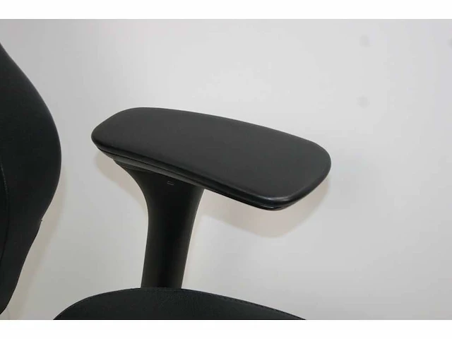 Kinnarps - plus(6) - ergonomische lederen bureaustoel - afbeelding 3 van  5