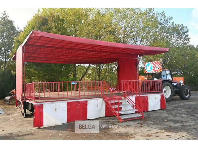 Kiosk / hydraulische podiumwagen - afbeelding 9 van  23
