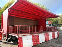 Kiosk / hydraulische podiumwagen