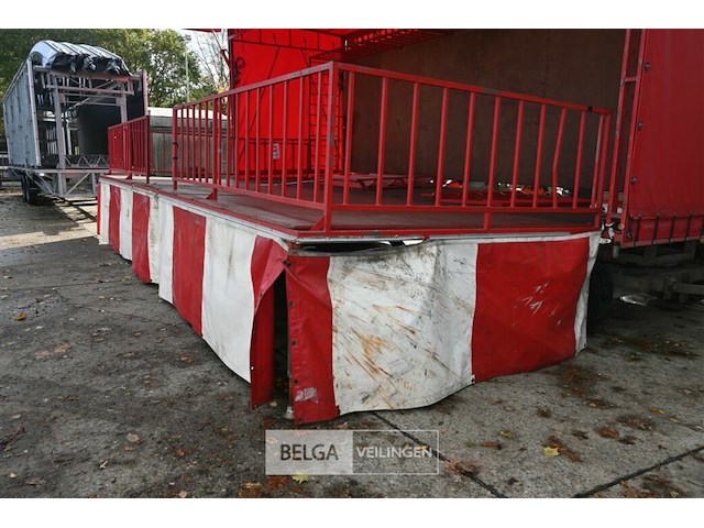 Kiosk / hydraulische podiumwagen - afbeelding 16 van  23
