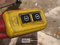 Kiosk / hydraulische podiumwagen - afbeelding 20 van  23