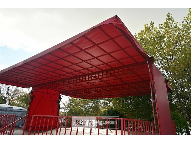 Kiosk / hydraulische podiumwagen - afbeelding 22 van  23