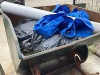 Kip-container - afbeelding 2 van  2