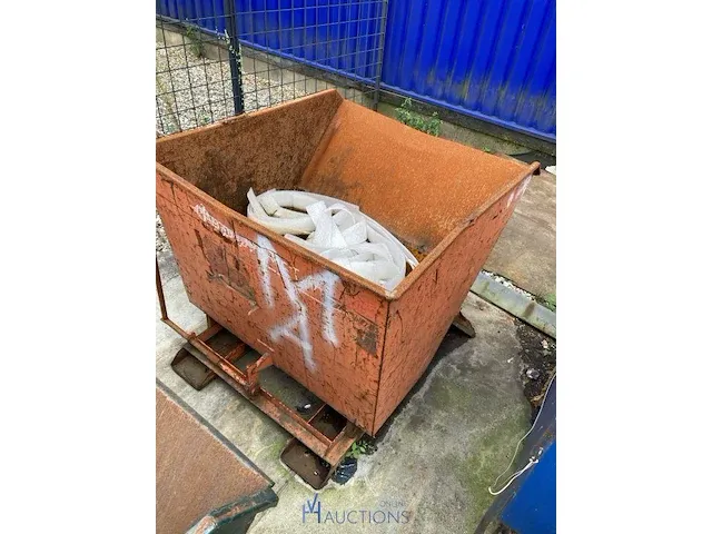 Kip-container - afbeelding 1 van  2