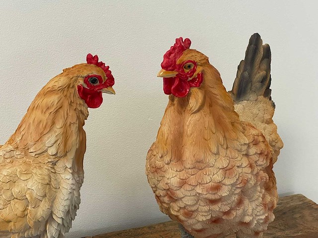 Kip staand h37cm beige - afbeelding 2 van  2