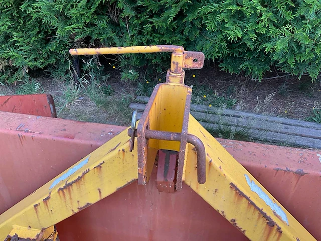 Kipbak voor tractor - afbeelding 12 van  12