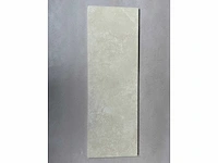 Kiss 30x90 madrid beige glossy 38,07 m² - afbeelding 1 van  3