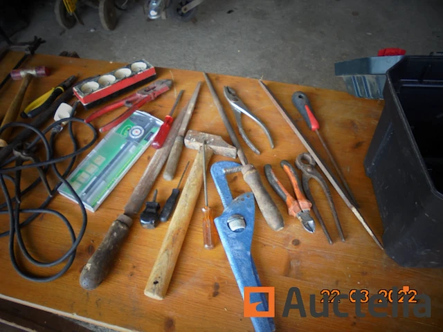Kist met gereedschap - afbeelding 3 van  4