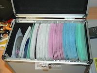 Kistje met div dvd's - afbeelding 2 van  2