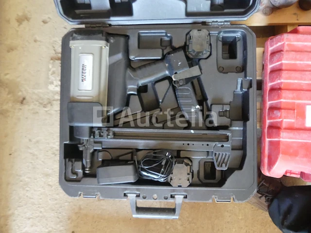 Kitpro basso t30/38-j2000 spijkermachine - afbeelding 3 van  8