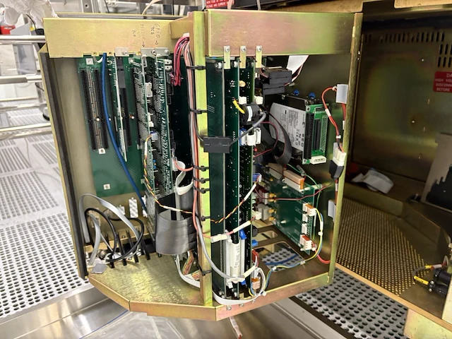 Kla surfscan 6220 - 200mm defect inspection system - afbeelding 5 van  13