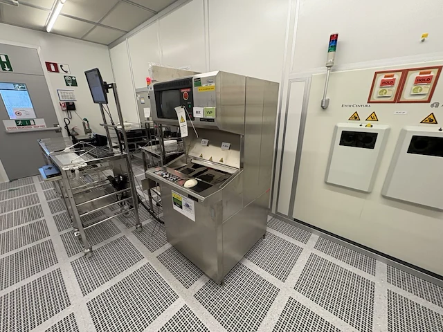 Kla surfscan 6220 - 200mm defect inspection system - afbeelding 10 van  13