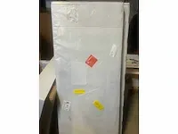Klea - nato design handdoekradiator - middenonderaansluiting 1600x500mm - designradiator - afbeelding 2 van  3