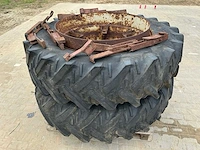 Kleber dubbele tractorwielen met haken - afbeelding 1 van  7