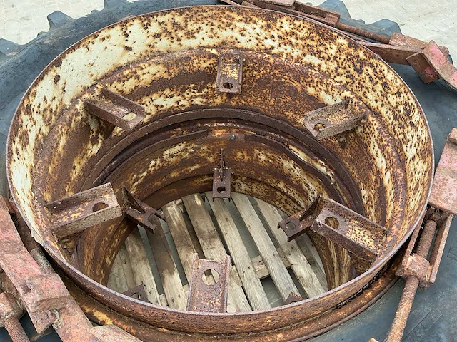 Kleber dubbele tractorwielen met haken - afbeelding 6 van  7