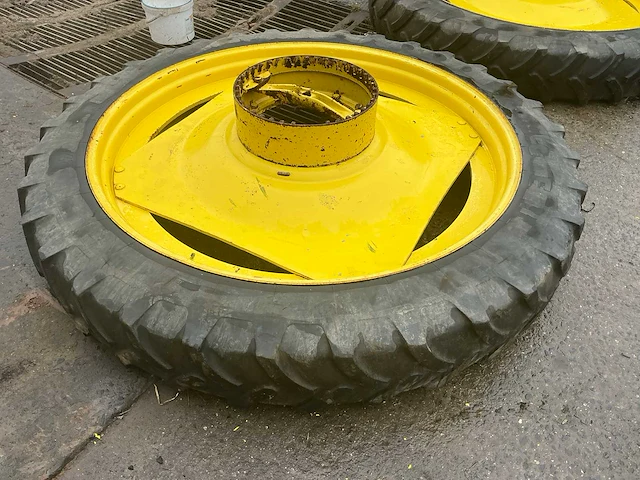 Kleber sproeiwielen (4x) - afbeelding 1 van  18