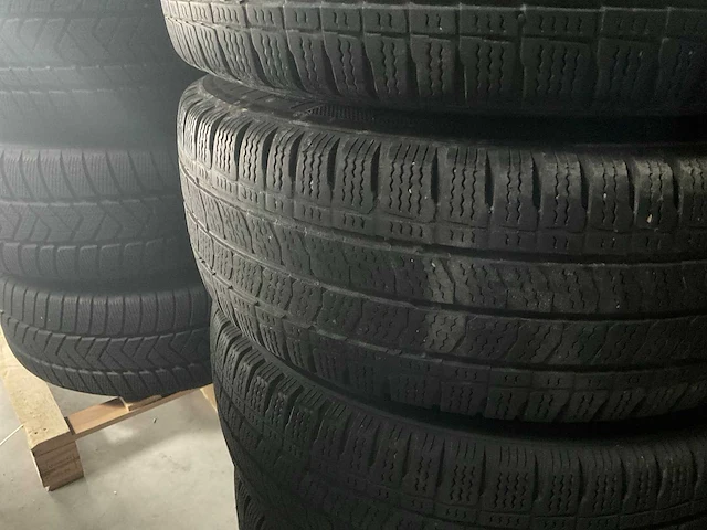 Kleber winterbanden op velg bestelwagen 225/70r15c (4x) - afbeelding 4 van  6