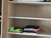 Kledij, jassen, beddengoed enzovoort volgens foto - afbeelding 7 van  8