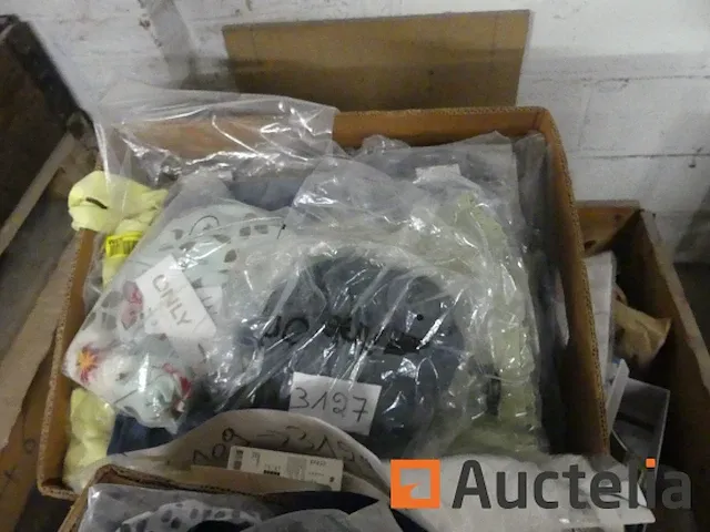 Kleding verschillend - afbeelding 9 van  15