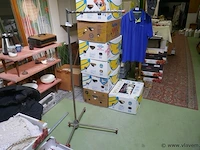 Kledinghanger op wieltjes - afbeelding 1 van  1