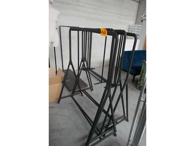 Kledingrekken in kunststof 4 stuks - afbeelding 1 van  3