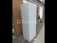 Kleedkamers en kantoorkast - afbeelding 3 van  15