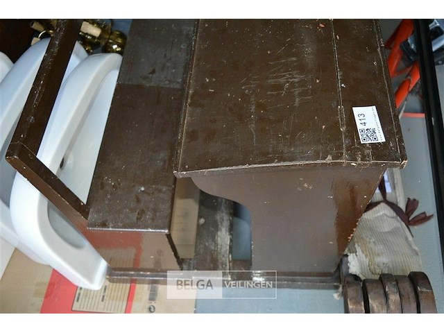 Klein antiek schoolbankje - afbeelding 3 van  4