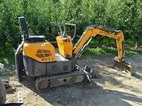 Klein graafmachine hytec xv10 op rupsen met dak en reservebak - afbeelding 2 van  16