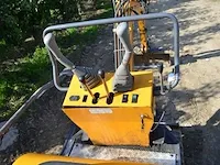 Klein graafmachine hytec xv10 op rupsen met dak en reservebak - afbeelding 8 van  16