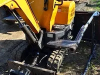 Klein graafmachine hytec xv10 op rupsen met dak en reservebak - afbeelding 10 van  16