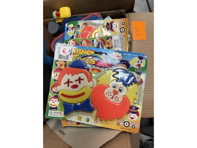 Klein speelgoed - afbeelding 2 van  7